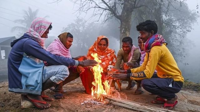 Rain greets Mumbai on New Year, coldest December day for Delhi in 6 years | Weather update today