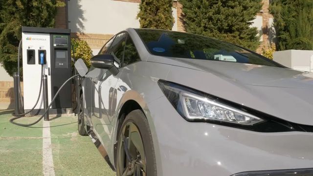 Aún quedan más de 60 millones por asignar a las ayudas del coche eléctrico