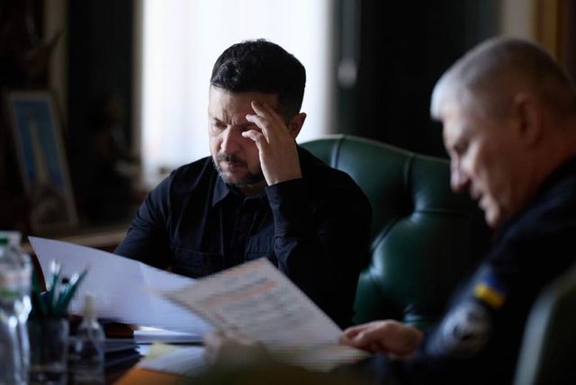 Zelenski îi avertizează pe liderii străini să nu participe la parada de la Moscova