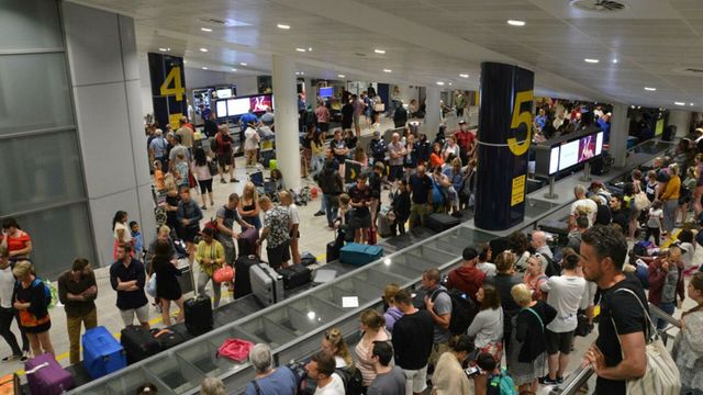 Anulări de zboruri la două terminale de pe aeroportul din Manchester, după o pană de curent