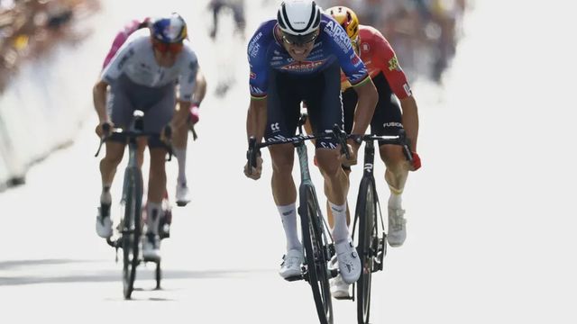 Van der Poel hace un homenaje a Poulidor