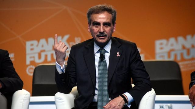 Antitrust avvia istruttoria per valutare l'opas di Intesa su Mps