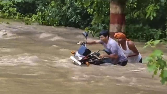 Bihar floods worsen as embankments of Kosi, Bagmati rivers breached