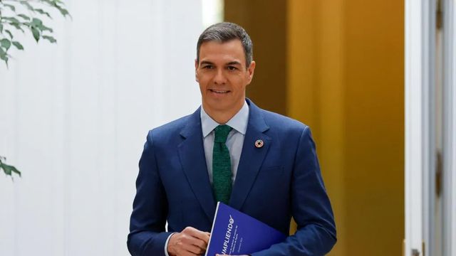 Sánchez se muestra dispuesto a reunirse con Puigdemont antes de que se le aplique la amnistía