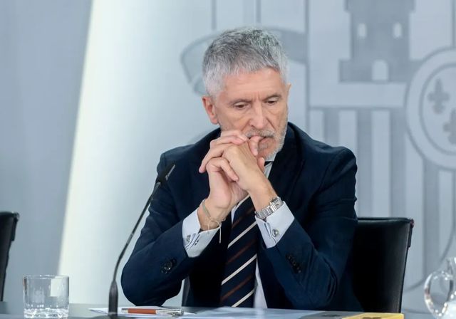 Marlaska descarta actuar contra Leire Díez e insta a la autoridad judicial a tomar cartas en el asunto