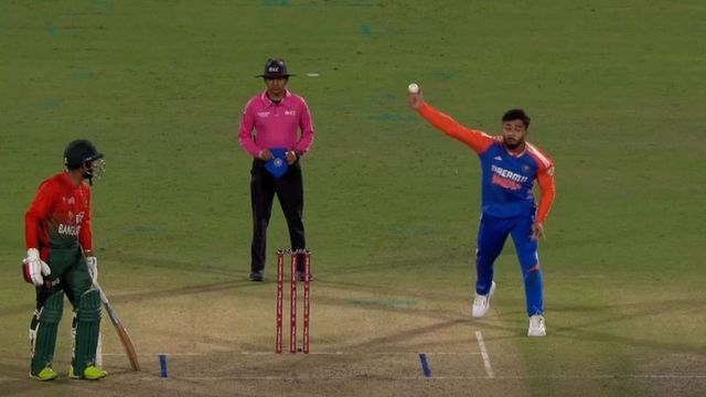 Riyan Parag tries absurd bowling style, bowls no-ball