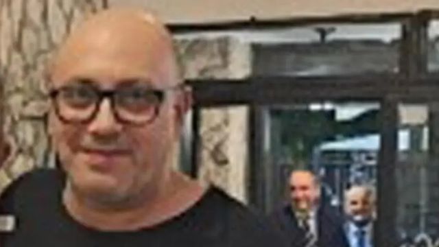 Sequestrato cellulare a Caroccia, a setaccio chat e messaggi