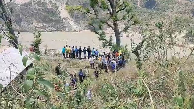 8 killed as tempo falls into gorge in Uttarakhand, rescue operation underway