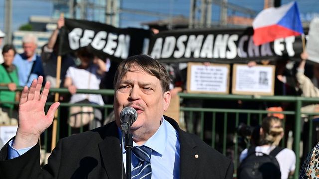 Sudetští Němci s Wintonovými dětmi uctili oběti holokaustu, byly i protesty