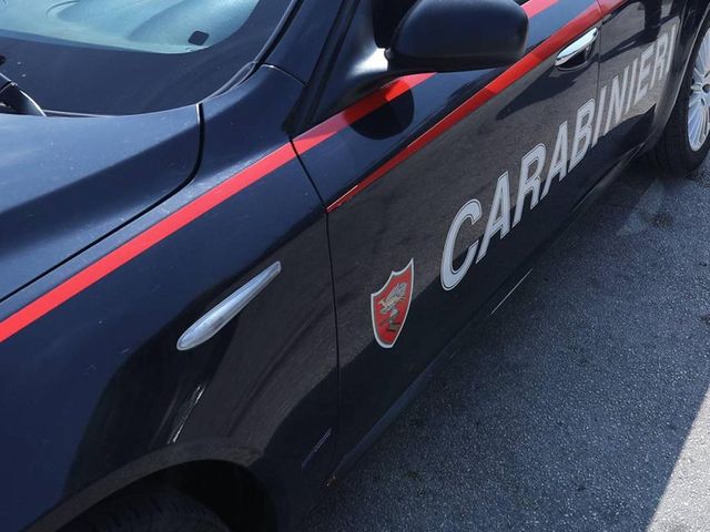 Omicidio a Modena, uomo accoltellato nell'androne di un condominio