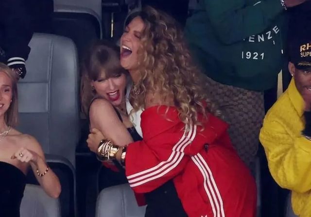 ¿Amenazó Blake Lively con filtrar mensajes de Taylor Swift si no la apoyaba públicamente?