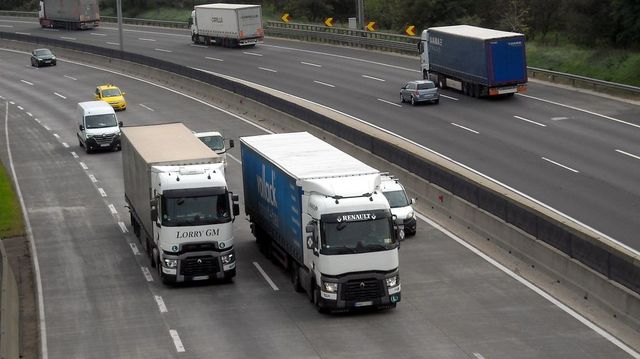 Rendkívüli kamionstop lesz a BL-döntő miatt