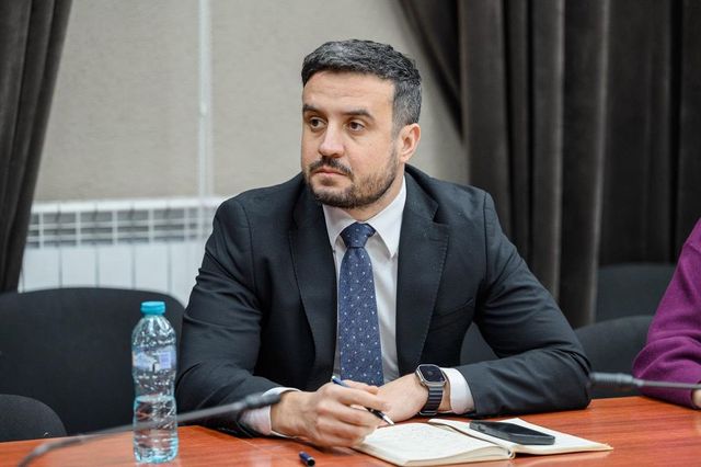 CNAS a finanțat indemnizațiile pentru familiile cu copii