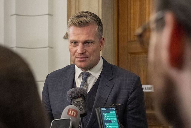 Turek požádal prezidenta o schůzku