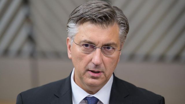 Kár tagadni, a horvátok nyerészkedni akarnak az háborún és ezt Magyarország kárára teszik