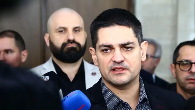 Радостин Василев и Красимир Манов официално влизат в президентската битка