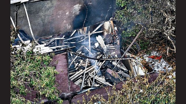 Dharavi garment factory fire leaves 6 injured