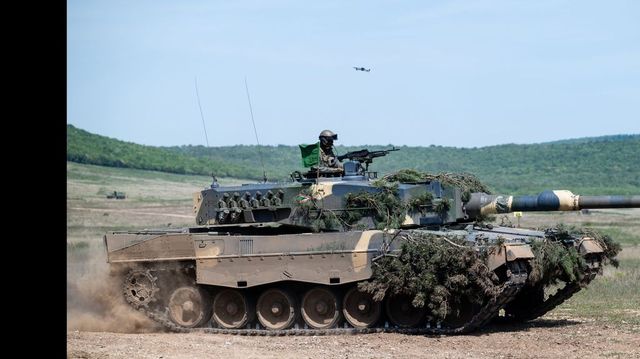 Újabb Leopard harckocsik érkeztek Magyarországra