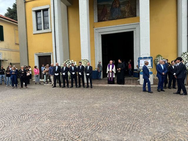 Strage Paderno Dugnano, in migliaia ai funerali delle vittime