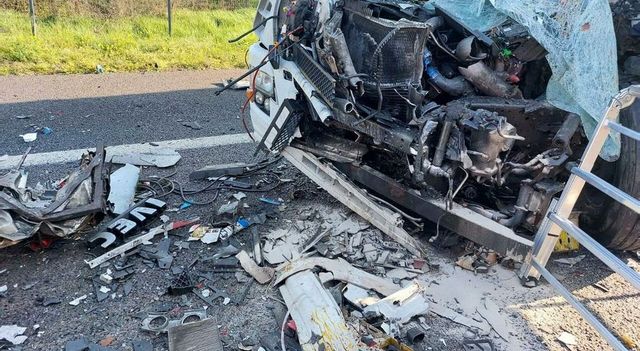 ++ Bus contro auto, un morto e cinque feriti nel Veneziano ++