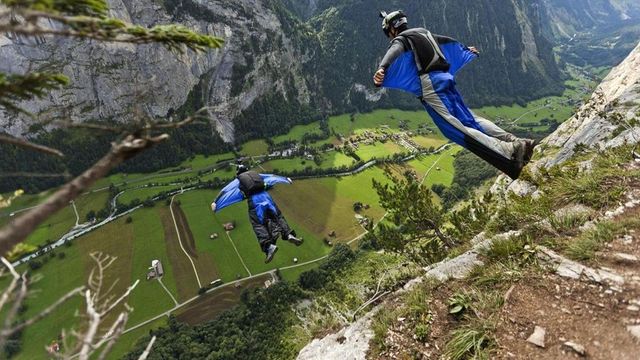 Si lancia dal Piz da Lech, base jumper muore in Val Badia