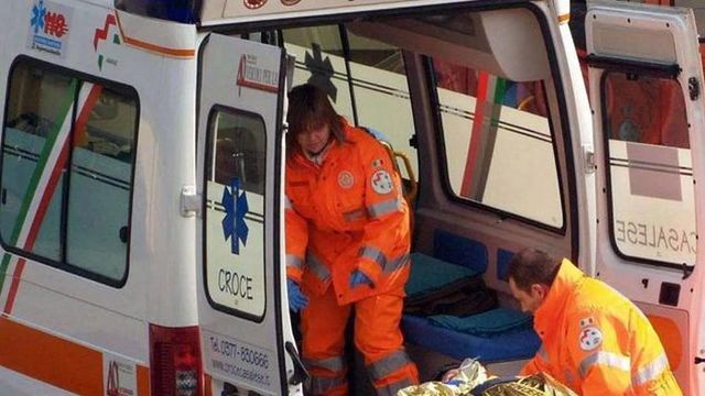 ++ Bimbo muore in schianto sull'autostrada, era in moto col padre ++