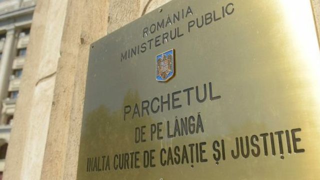 Înalta Curte vrea să sesizeze iar Curtea Constituțională pe legea privind pensiile speciale
