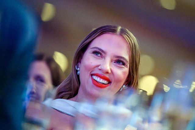 ChatGPT trebuie să elimine vocea asemănătoare cu cea a actriței Scarlett Johansson