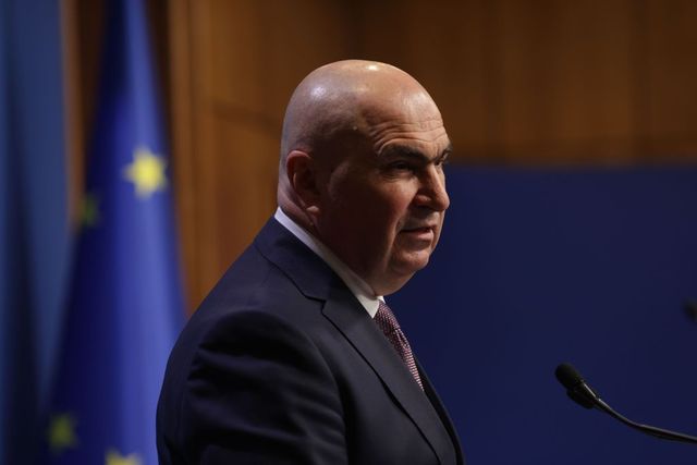 Simion, despre indemnizațiile uriașe ale celor trei judecători CCR: „Sfidează românii și logica austerității”