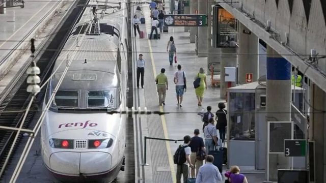 Renfe vende más de un millón de billetes con los descuentos de Verano Joven, un 62% más que en 2023