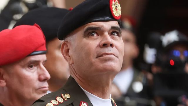 Delcy Rodríguez destituye a Padrino López tras más de una década como ministro de Defensa de Venezuela