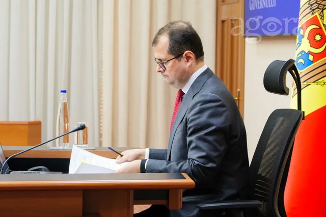 Guvernul își schimbă planurile privind compensațiile la energie. Mai mulți bani și posibil mai mulți beneficiari