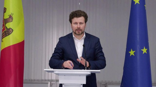 Toate școlile vor avea catalog digital