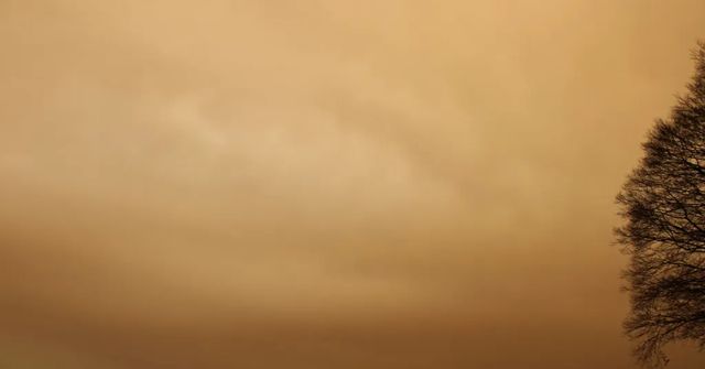 Koncem týdne se nad Česko dostane prach ze Sahary, ovlivní teploty