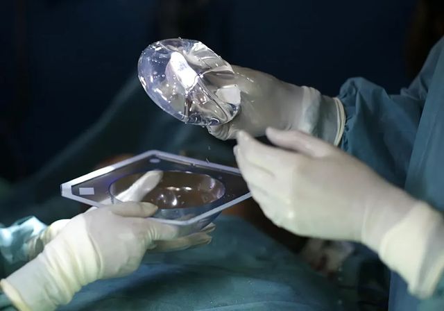 El cirujano acusado de violar a una paciente lleva años operando en clínicas de Murcia