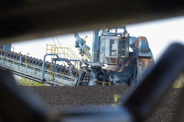 România poartă negocieri intense la CE pentru a obține amânarea termenului de închidere a minelor și centralelor pe cărbune