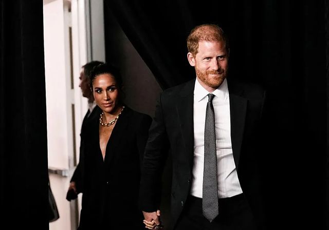 El rey Carlos aclara en una carta el papel de Harry y Meghan tras su regreso a Reino Unido