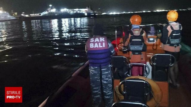 Patru morți după scufundarea unui feribot spre Bali