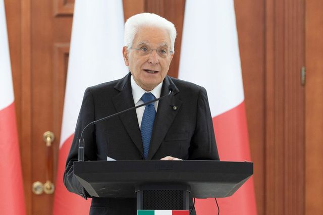 Mattarella, rissa in Parlamento è una scena indecorosa