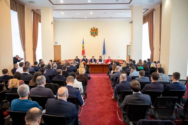 Premierul Recean în discuții cu asociațiile de afaceri cu capital străin în Moldova – În vizor situația din domeniul energetic și economic