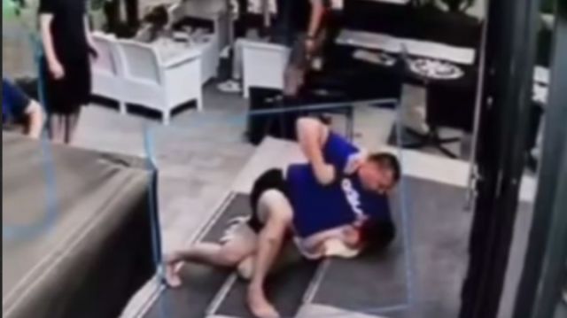 Procuratura explică de ce agresorul din cazul tânărului bătut într-un local din Rîșcani rămâne în arest la domiciliu