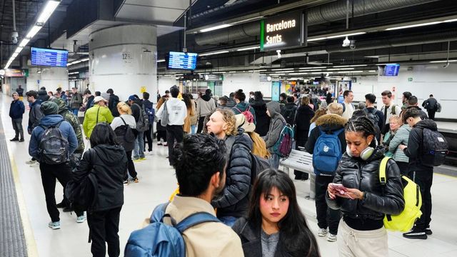 Demoras de 30 minutos en Rodalies tras incidencias en el centro de control de Adif