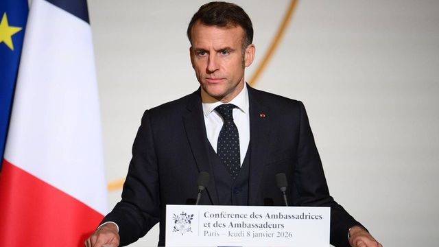 Macron, gli Usa si allontanano da alleati e norme internazionali