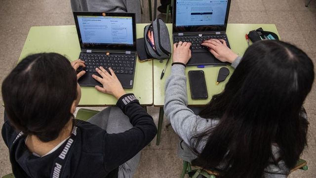 Los estudiantes españoles empeoran en conocimientos financieros, según el Informe PISA