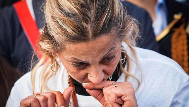 Omicidio Martina Carbonaro, la mamma deporrà col braccialetto elettronico