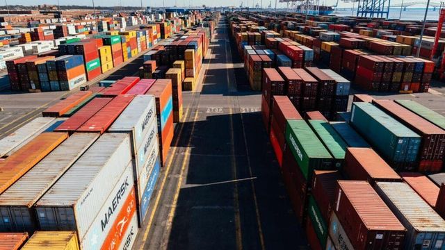 Corte Usa boccia i dazi globali al 10% di Trump, sono illegali