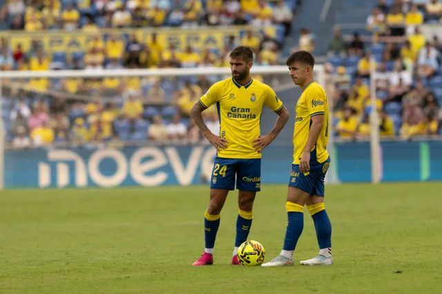 Borussia Dortmund - Villarreal: Horario y dónde ver el partido de Champions League