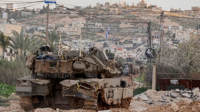 Israeli tanks enter West Bank for first time in decades amid escalating tensions