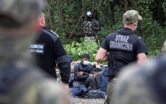 Polonia introduce controale la o frontieră