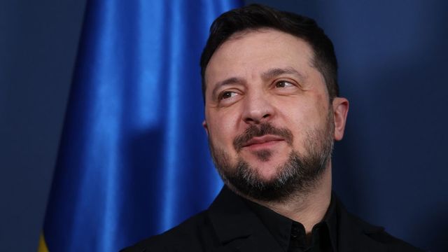 Зеленски разреши с указ парада на Червения площад в Москва